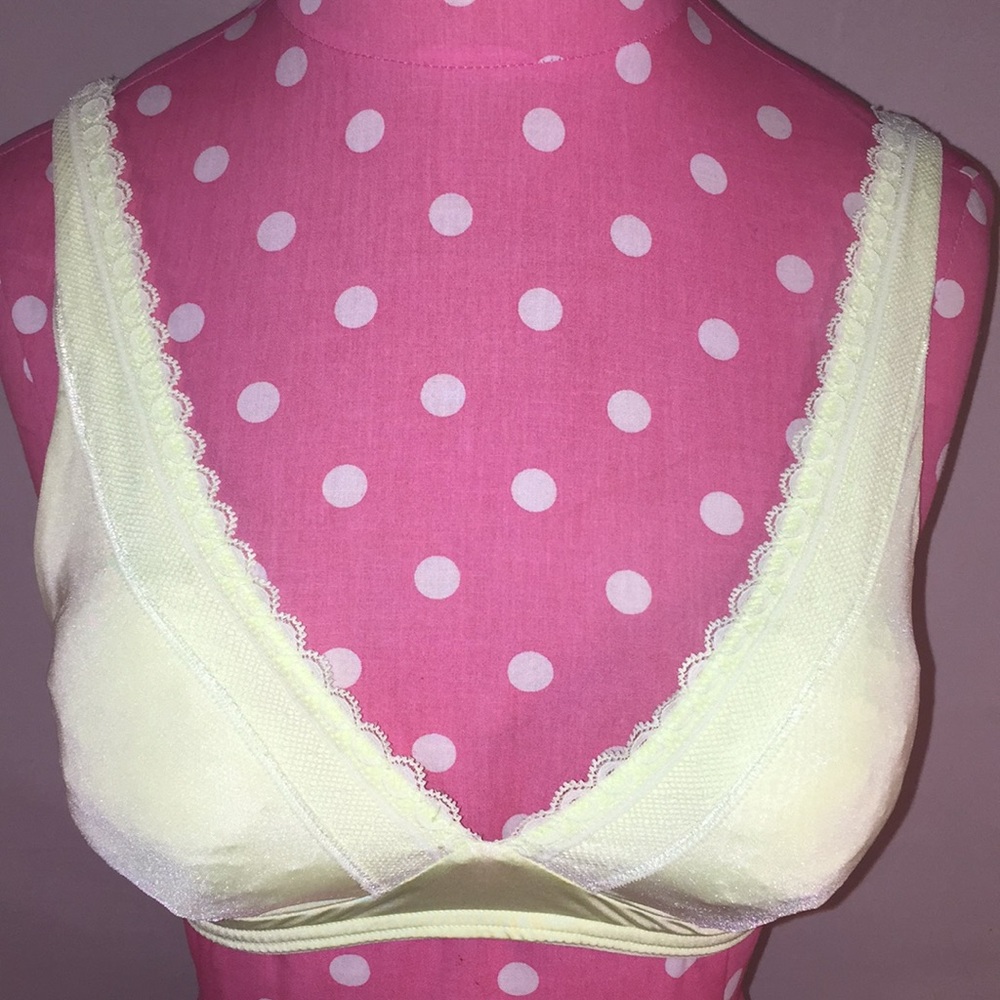 GapBody Sz 34C yellow nylon/spandex wireless bra
